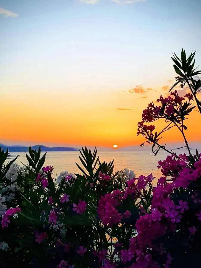 Sea'S Villa Ksamil Hotel