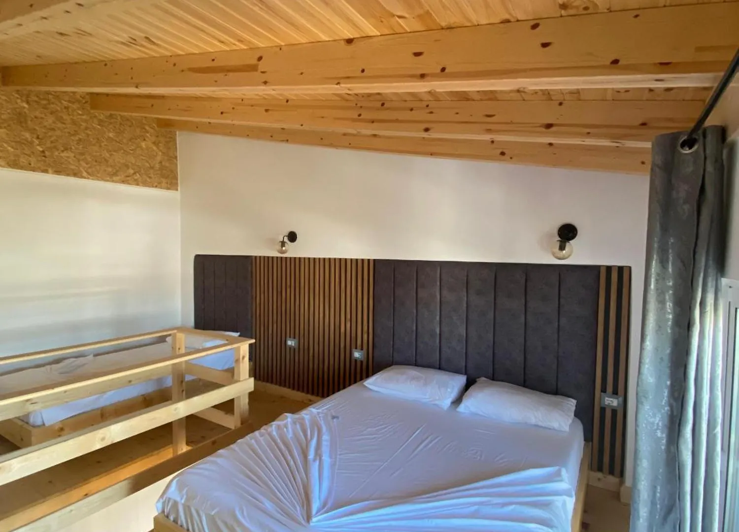 Sea'S Villa Ksamil Hotell